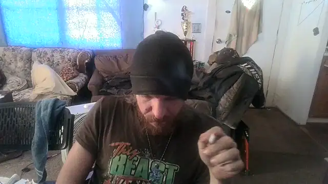 Poundtown1226 online show from September 2025 01:32:01 PM