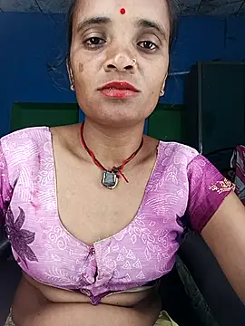 Hotwera online show from October 2025 08:39:01 PM