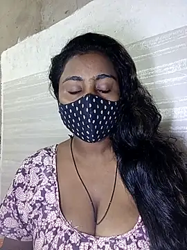 Snapshot of Schii69 chatting on November 2025 09:09:01 PM Schii69 online show from November 2025 09:09:01 PM