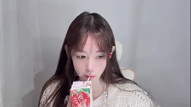 Xiao-runbao online show from October 2025 01:45:01 PM