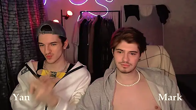 Snapshot of itsyanbb chatting on November 2025 03:45:02 PM itsyanbb online show from November 2025 03:45:02 PM