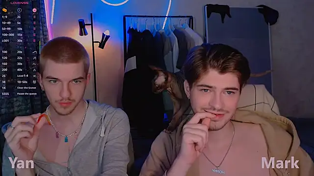 Snapshot of itsyanbb chatting on November 2025 06:08:01 PM itsyanbb online show from November 2025 06:08:01 PM