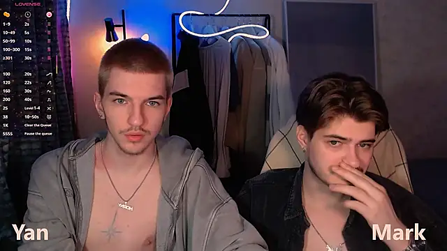 Snapshot of itsyanbb chatting on November 2025 08:19:01 PM itsyanbb online show from November 2025 08:19:01 PM