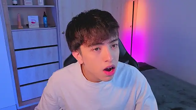 onlinenico online show from October 2025 08:07:02 PM