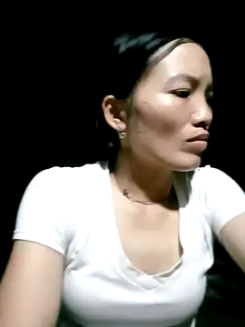 ngan-cute online show from October 2025 01:31:01 PM