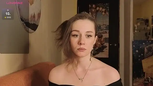 SkyHelen online show from April 2026 03:39:01 PM