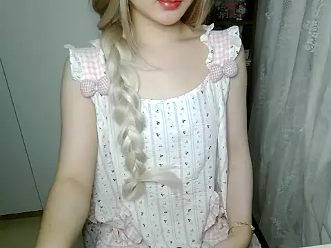 Annabelle-e online show from August 2026 03:59:02 PM