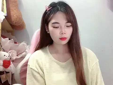 Snapshot of Pony898 chatting on November 2025 03:46:01 PM Pony898 online show from November 2025 03:46:01 PM