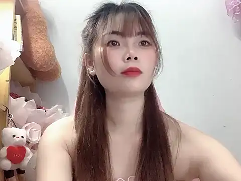 Snapshot of Pony898 chatting on November 2025 04:18:02 PM Pony898 online show from November 2025 04:18:02 PM