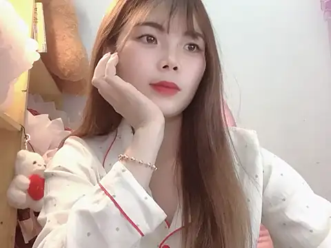 Snapshot of Pony898 chatting on December 2025 02:22:02 PM Pony898 online show from December 2025 02:22:02 PM