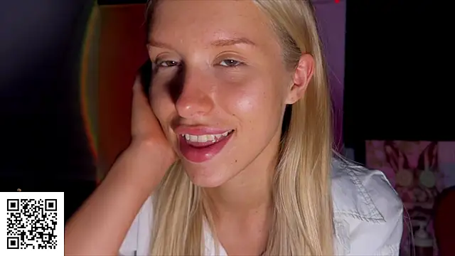 ElysiaXo online show from November 2025 11:03:01 PM