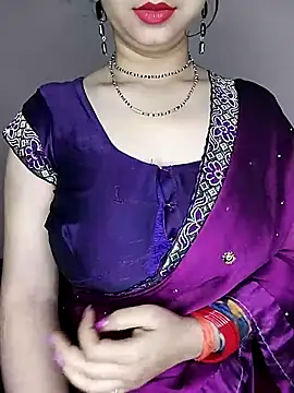 Snapshot of Oh_011 chatting on November 2025 01:28:01 AM Oh 011 online show from November 2025 01:28:01 AM