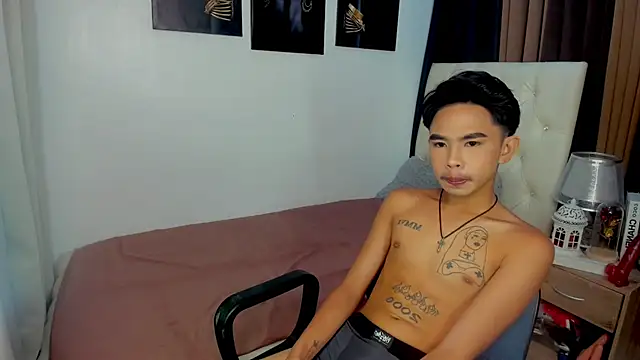 Snapshot of xxxhugecocktwinkxxx chatting on September 2025 05:37:01 PM xxxhugecocktwinkxxx online show from September 2025 05:37:01 PM