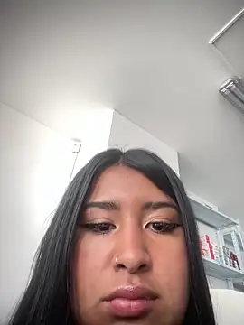 Caty  hot online show from December 2025 05:29:01 PM