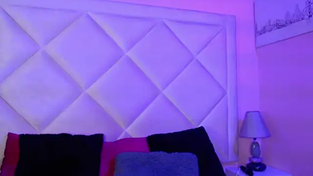 Miaa Smithh   online show from January 2026 11:34:01 AM