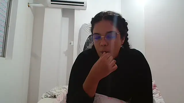 SecretBrunette online show from November 2025 05:07:02 AM