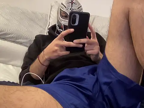 Snapshot of Superwow54 chatting on October 2025 11:57:02 PM Superwow54 online show from October 2025 11:57:02 PM