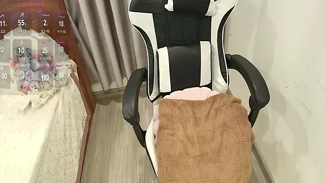 Bae Gigii online show from December 2025 12:34:02 PM