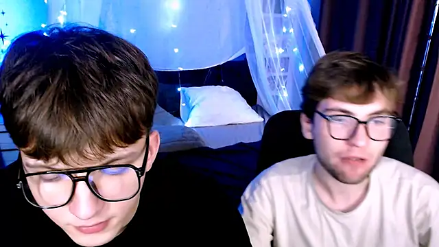 Snapshot of travis_wolf_ chatting on November 2025 08:41:02 PM travis wolf online show from November 2025 08:41:02 PM