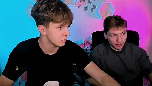 Snapshot of travis_wolf_ chatting on December 2025 07:55:01 PM travis wolf online show from December 2025 07:55:01 PM