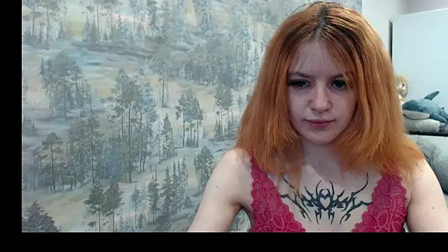   Elina   online show from December 2025 06:28:01 AM