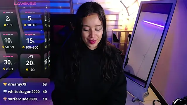 Snapshot of _Mia_Evans_1 chatting on November 2025 01:46:01 PM Mia Evans 1 online show from November 2025 01:46:01 PM