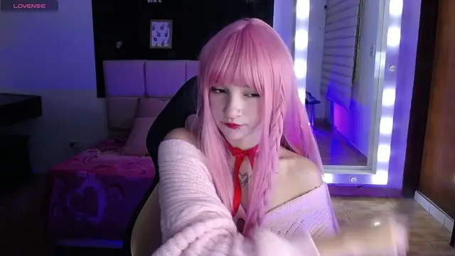  Charlotte Collins  online show from December 2025 02:36:02 PM