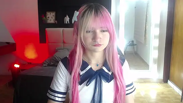  Charlotte Collins  online show from July 2026 04:55:01 PM