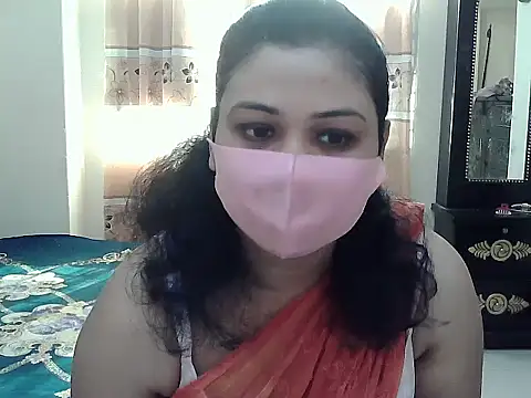 Snapshot of Elena_cruz5 chatting on October 2025 02:56:01 AM Elena cruz5 online show from October 2025 02:56:01 AM