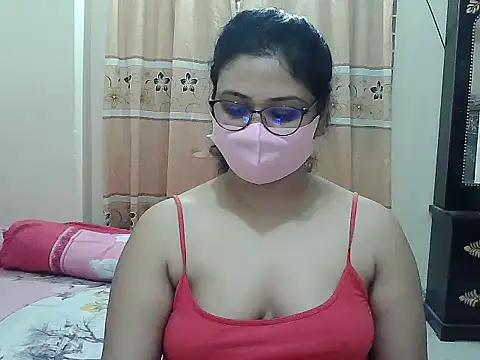 Snapshot of Elena_cruz5 chatting on November 2025 02:26:01 PM Elena cruz5 online show from November 2025 02:26:01 PM