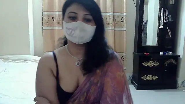 Snapshot of Elena_cruz5 chatting on November 2025 05:06:01 PM Elena cruz5 online show from November 2025 05:06:01 PM