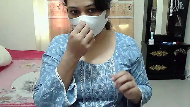 Snapshot of Elena_cruz5 chatting on November 2025 05:07:02 AM Elena cruz5 online show from November 2025 05:07:02 AM