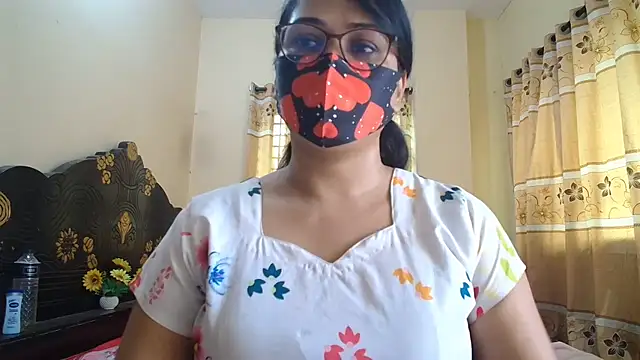 Snapshot of Elena_cruz5 chatting on June 2026 02:54:02 AM Elena cruz5 online show from June 2026 02:54:02 AM