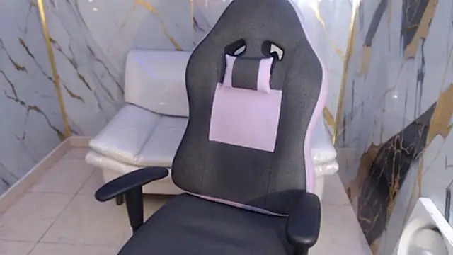 bull cam online show from November 2025 01:24:02 PM