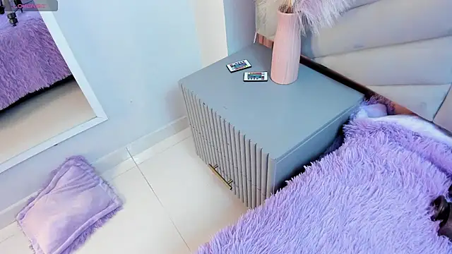 Mia Valentine  online show from February 2026 09:20:02 PM