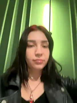 Snapshot of VampyScarlet chatting on October 2025 04:15:01 AM VampyScarlet online show from October 2025 04:15:01 AM