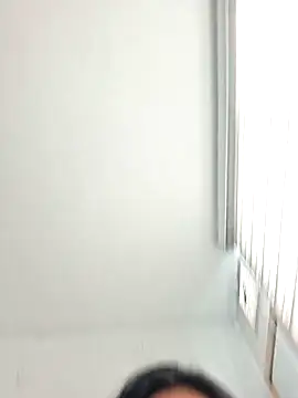 Amapola blue online show from November 2025 07:06:01 PM