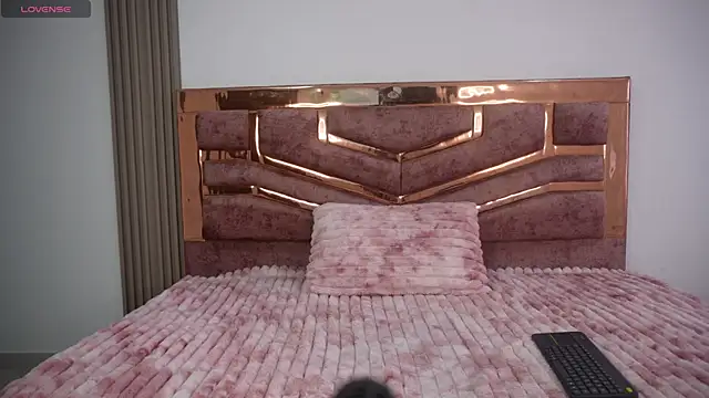 natasha vesper online show from September 2025 12:21:02 PM