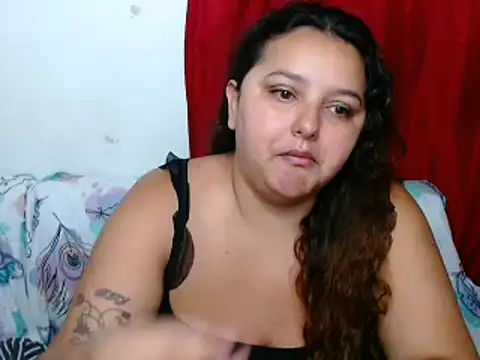 Snapshot of KeilyHall chatting on September 2025 10:28:01 AM KeilyHall online show from September 2025 10:28:01 AM