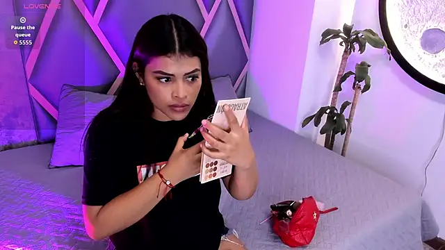 Miaa Rosse online show from November 2025 12:23:02 PM