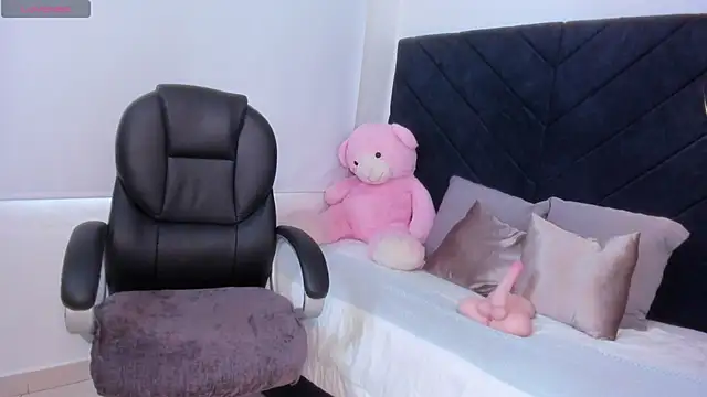 kate lua online show from January 2026 01:02:02 PM