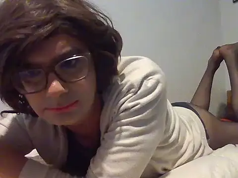 Nady79xxx online show from November 2025 09:32:01 PM