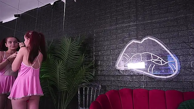 Snapshot of CherrySin chatting on November 2025 03:45:02 PM CherrySin online show from November 2025 03:45:02 PM