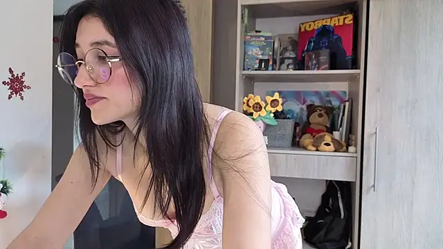 AlessandraLB online show from December 2025 07:22:01 PM