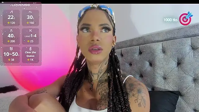 michell danna online show from September 2025 01:53:01 AM