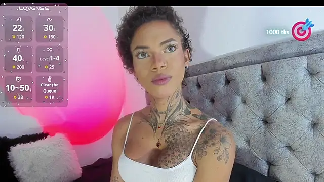 michell danna online show from October 2025 01:13:01 AM