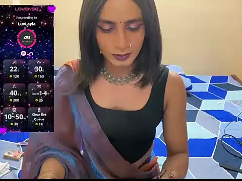 LuvLayla online show from April 2026 09:01:01 PM