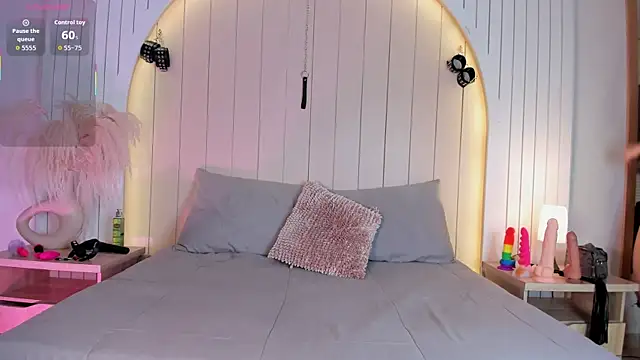 ALICESANDOVAL online show from March 2026 11:46:02 AM