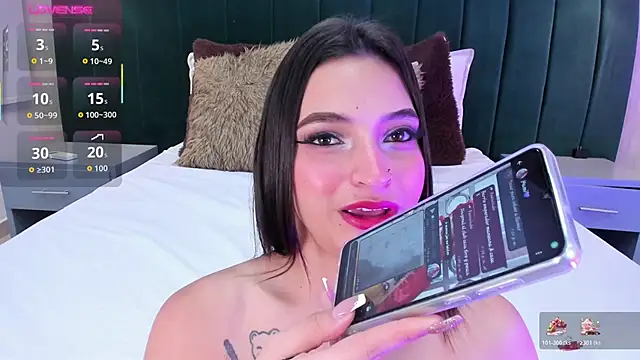 annie clarkson online show from November 2025 06:06:02 PM