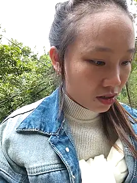 Snapshot of liu-liusexy chatting on November 2025 04:02:02 AM liu-liusexy online show from November 2025 04:02:02 AM